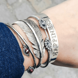 Onecklace - Instagram