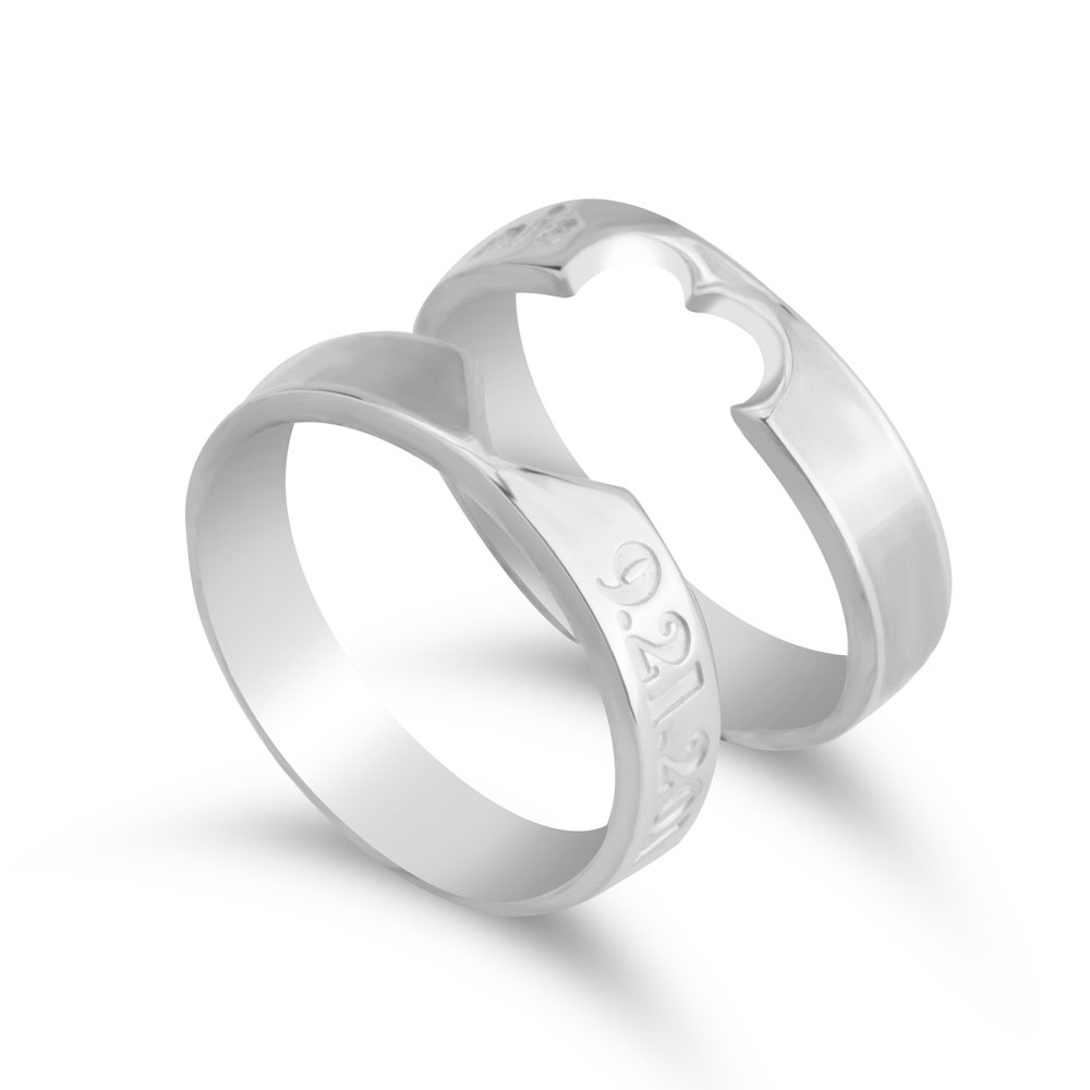 Conjunto de Anillos Corazón Recortado y Personalizado