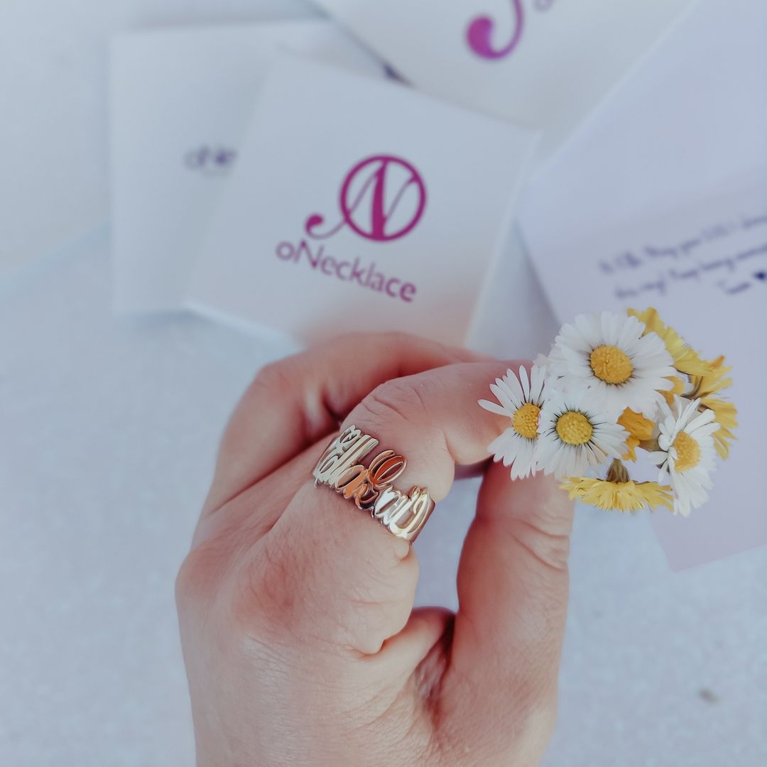 Anillo con Nombre Cursivo