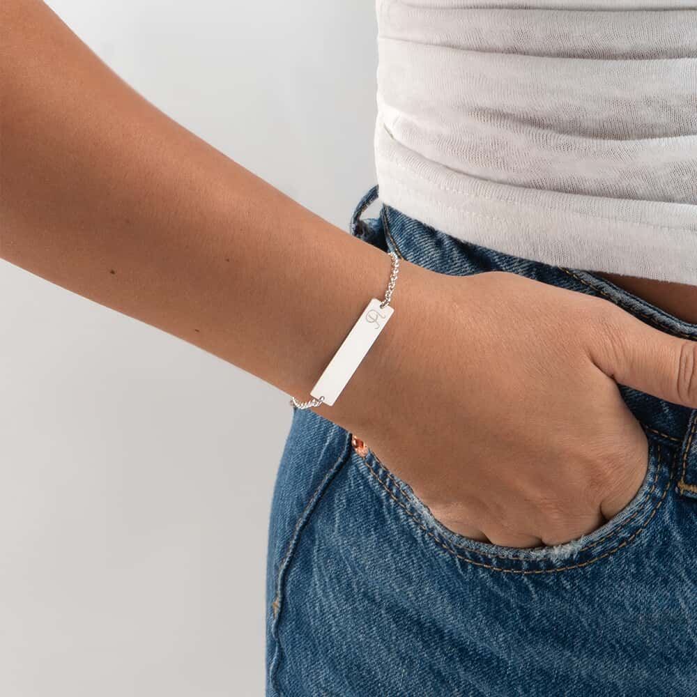 Pulsera de Barra con Inicial 