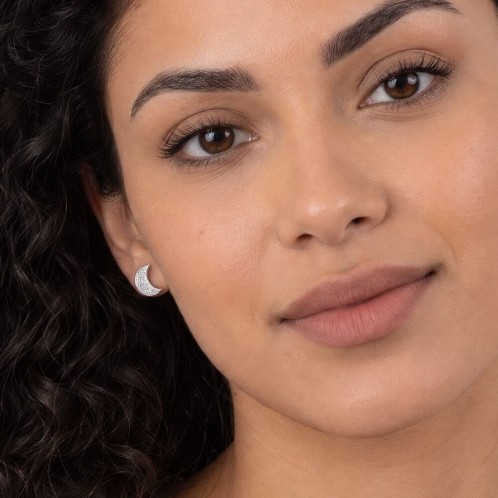 Aretes de Media Luna con Zirconias
