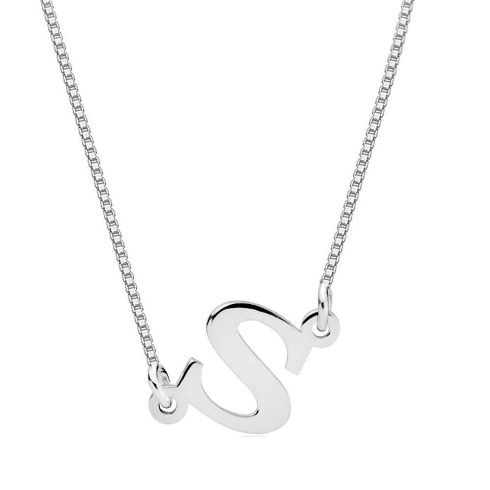 Collar con Inicial Lateral