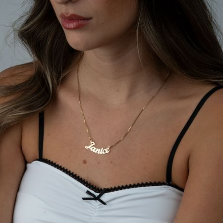 Collar con Nombre Script Curvo