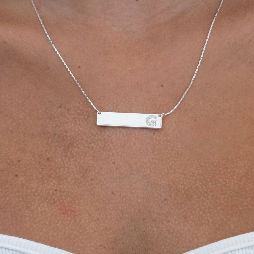 Collar de Barra con Inicial de Zirconias