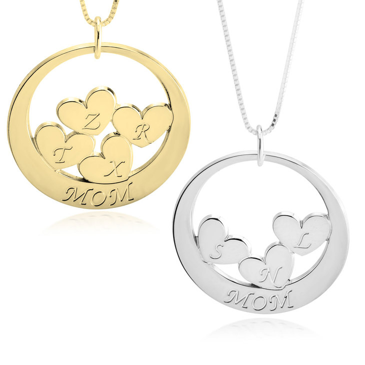 Collar Mamá con Iniciales en Corazón