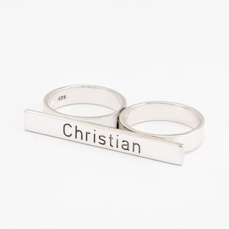 Two Finger Ring information