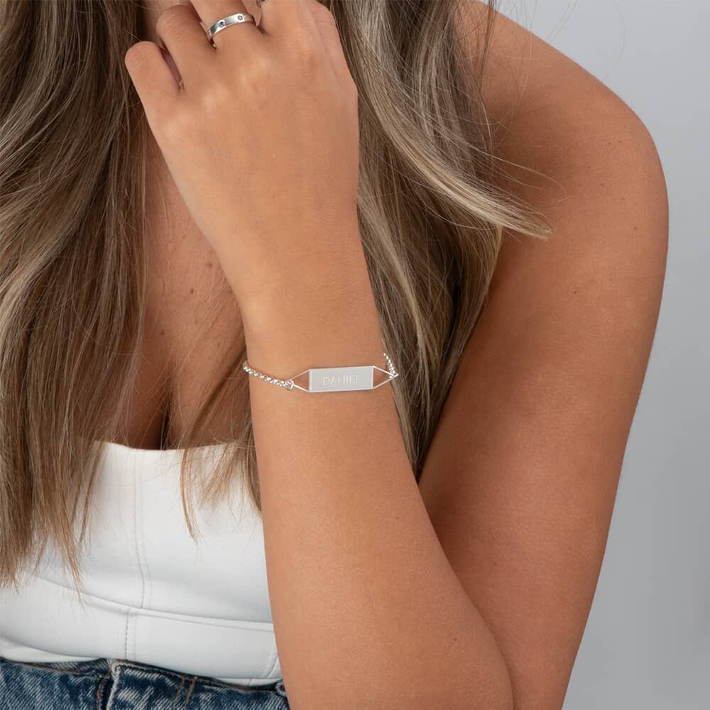 Pulsera Geométrica con Nombre