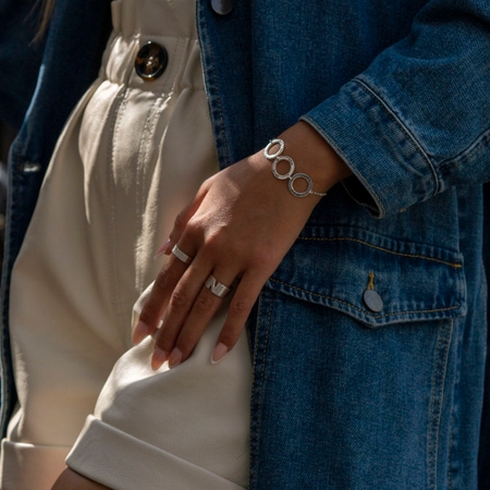 Personalized Disc Bracelet for Mom