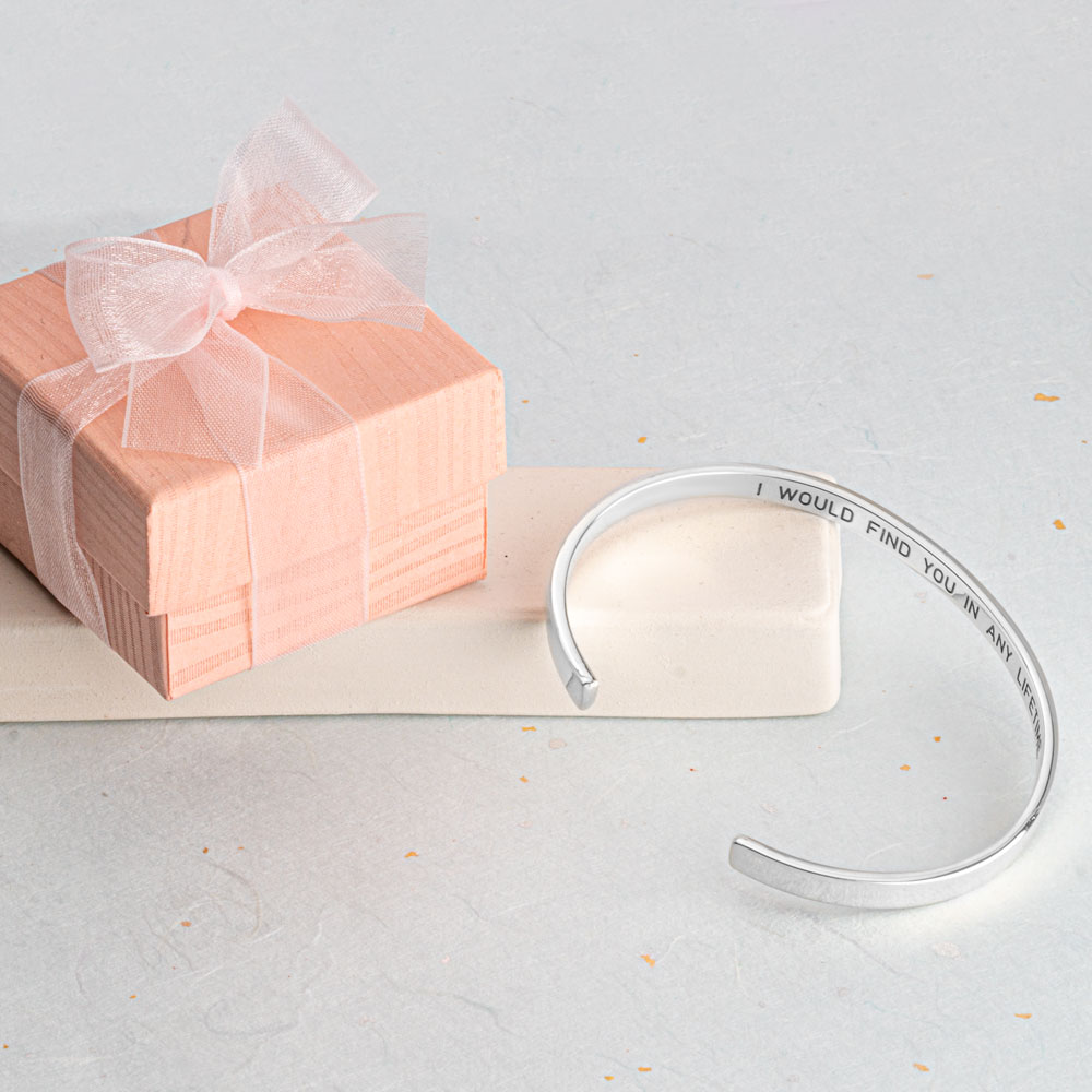 Engraved bracelet for men