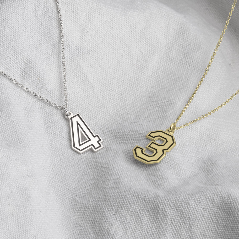 Collar con Número Deportivo 