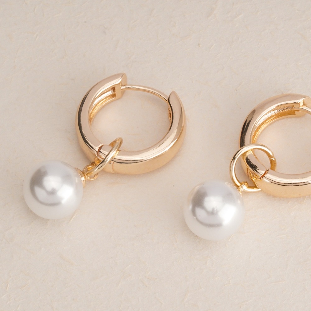 Gold Hoop Pearl Earrings 
