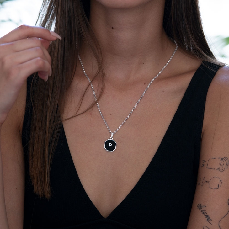 Collar Inicial de Hombre model