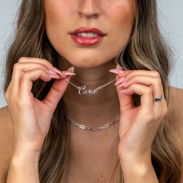 Modern Calligraphy Name Necklace - Picture 4