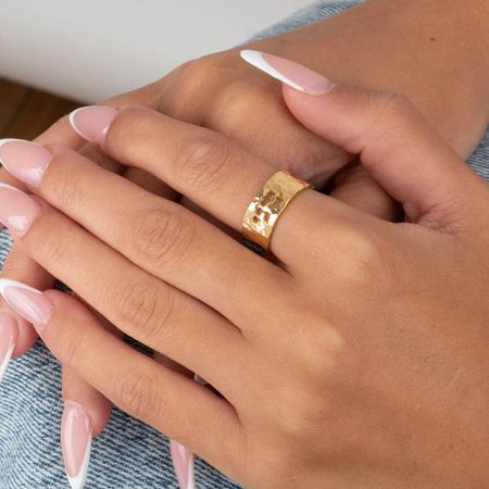 Cutout Hammered Ring with Personalized Hebrew Name