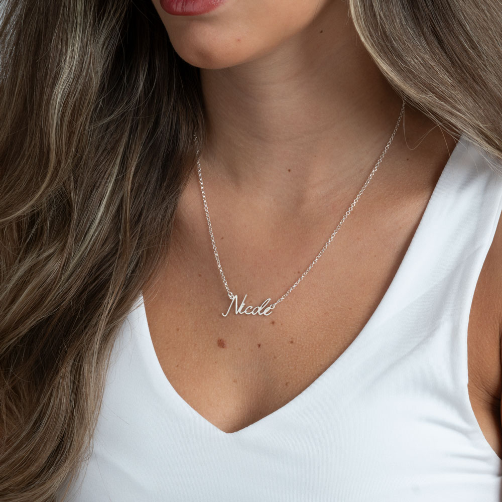 Rolo Chain Dainty Name Necklace