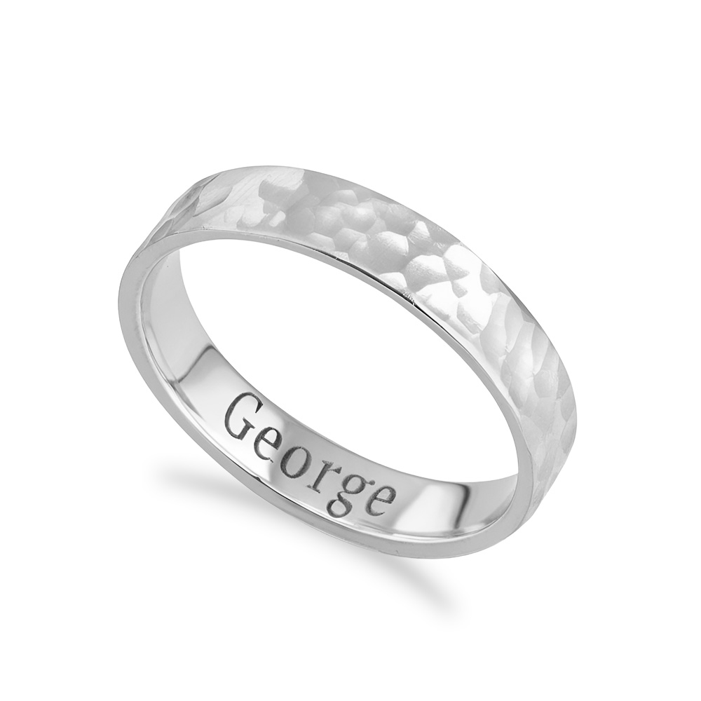 Hammered ring with engraving inside the band