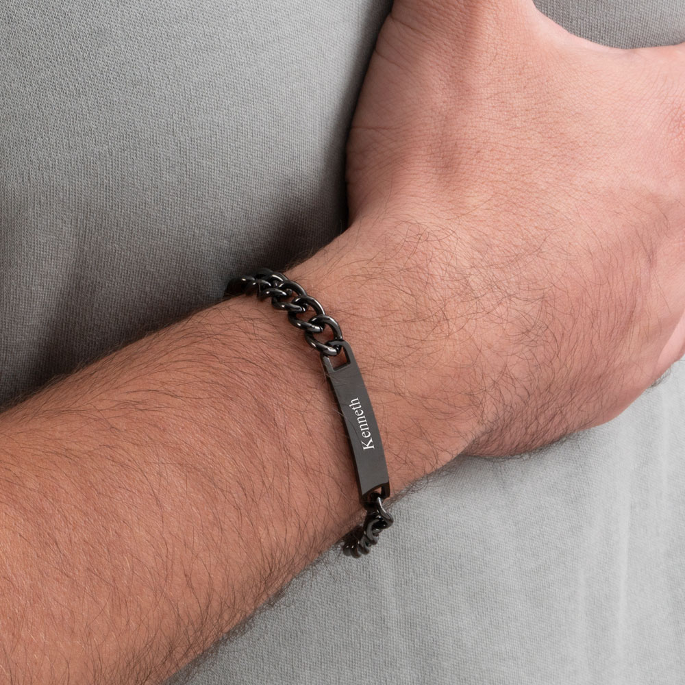Black Bar Bracelet for Men – Personalized Curb Chain Design on a model - 2
